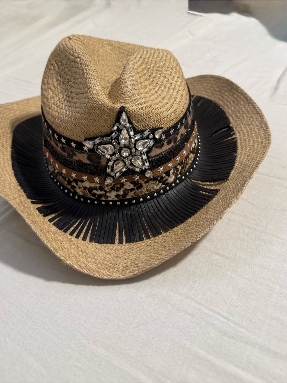 Handmade . Local 🇵🇷 Designer . Srraw Cowboy Hat with Black Fringe